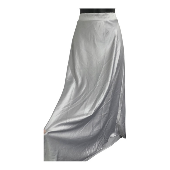 Beautiful silver metallic banded waist bias cut satin effect maxi skirt size M - Picture 3 of 11